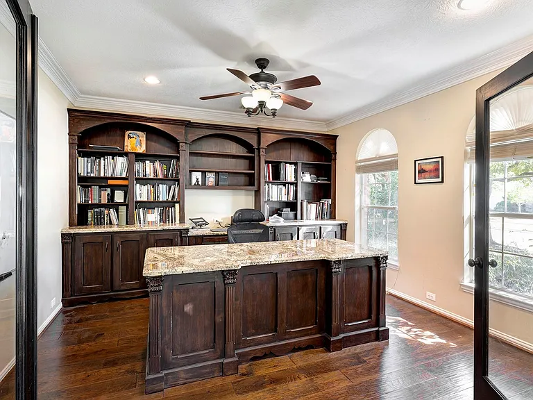 2511 Bridgestone Park Ln — Photo 3