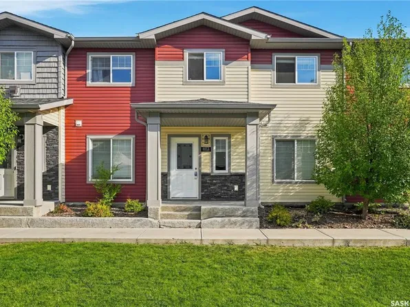 UNIT 402-3440 Avonhurst DRIVE, Regina, SK S4R 2E1