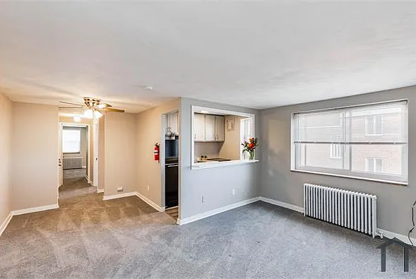 2 bed, 745 sqft, $1,255 — Photo 1