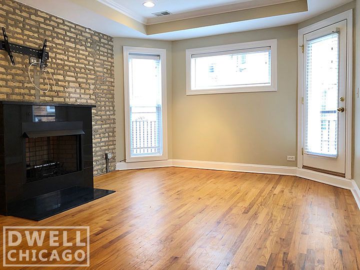 1st image of 1644 W Greenleaf Ave #1638