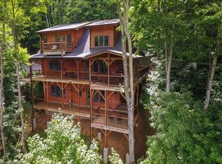 216 Adohi Trl, Maggie Valley, NC 28751