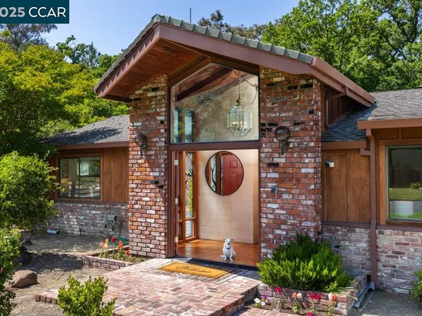 216 Castle Glen Rd, Walnut Creek, CA 94595