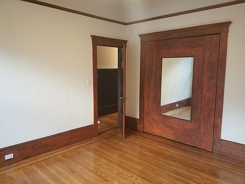 5th image of 146 Cole St