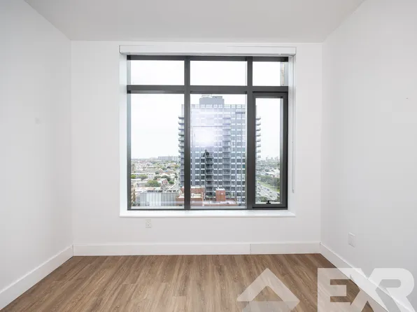 2230 Cropsey Avenue image 61 of 68