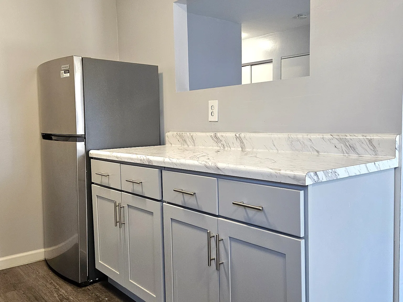 1 bed, $1,944 — Photo 3