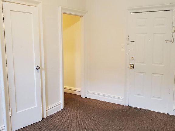 5th image of 30 Kensington Ave #2