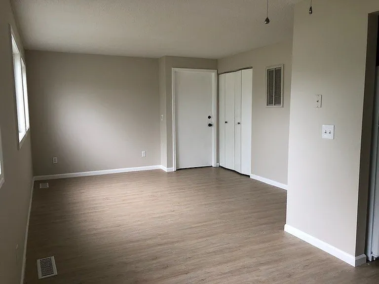 3359 Mahoney Dr — Photo 4
