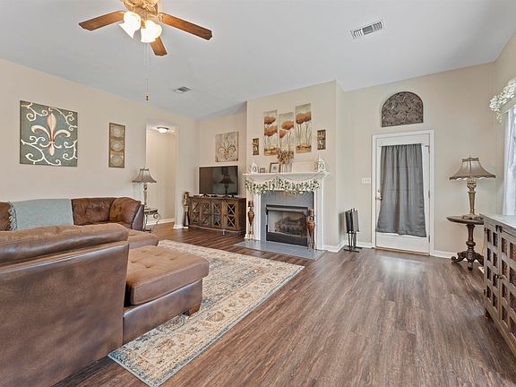 4th image of 26005 Stonehenge Dr