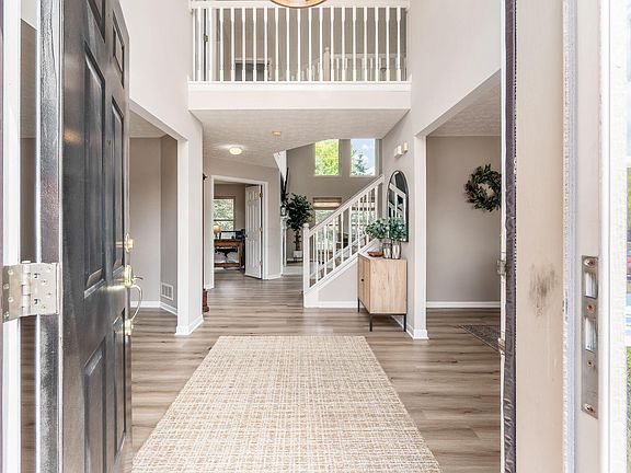 3rd image of 2890 Longridge Way