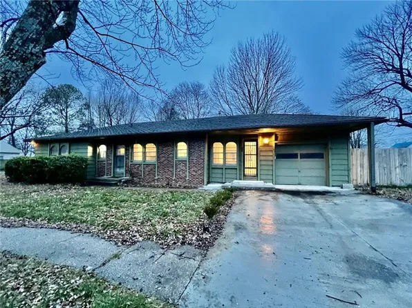 206 N 3rd St, Drexel, MO 64742