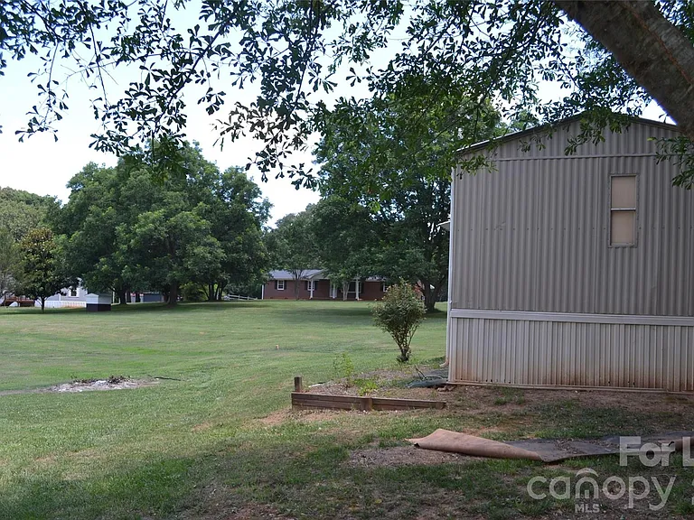 201 Ratchford Farm Rd — Photo 21