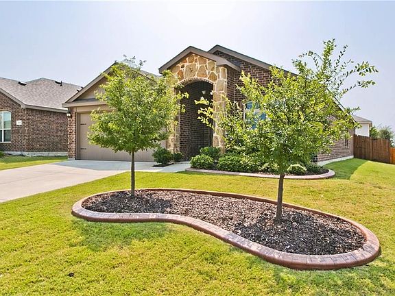 3rd image of 1227 Roman Dr