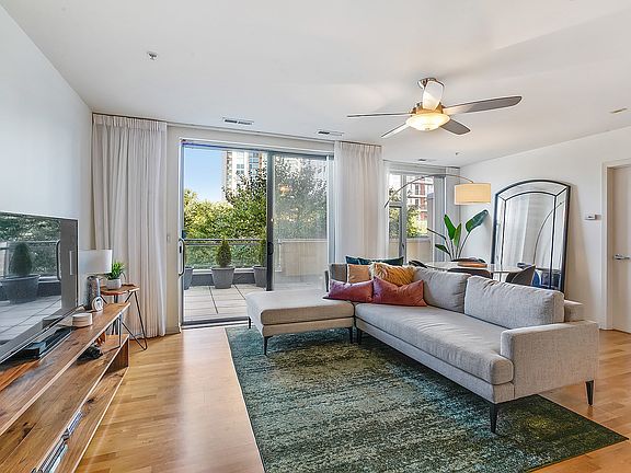 3rd image of 1740 Oak Ave Unit 303