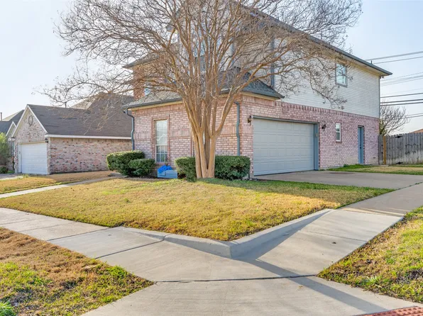 926 Blossomwood Ct, Arlington, TX 76017