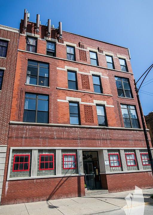 1st image of 661 W Grand Ave #3E
