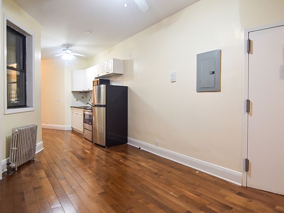 3rd image of 2194 Frederick Douglass Blvd APT 3S