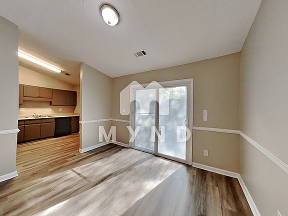 5th image of 70 W Independence Cir