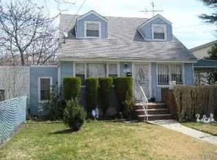 14839 Huxley St, Rosedale, NY 11422