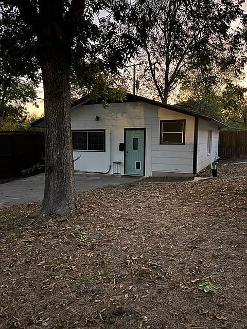 1st image of 518 Dresden Dr