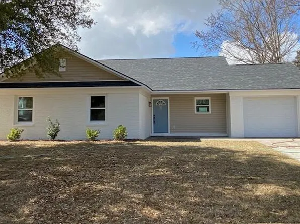 25 Kenilworth Rd, Goose Creek, SC 29445