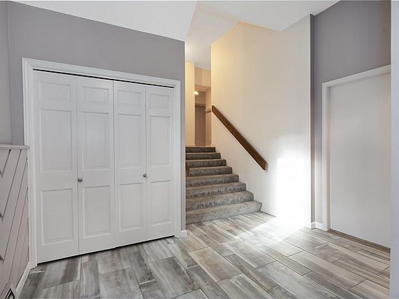 2nd image of 2126 E Timberlane Dr