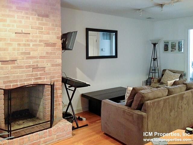 1st image of 713 W Melrose St #C1