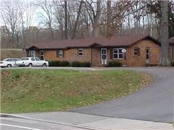 103 W Wilson St, Estill Springs, TN 37330