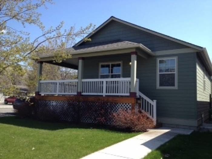 1st image of 301 S Ave W