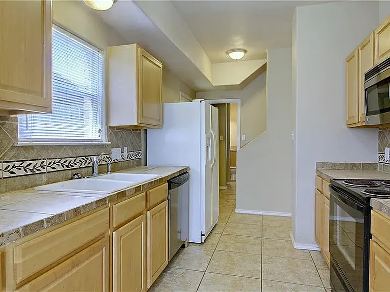 1104 Canyon Edge Dr #B — Photo 14