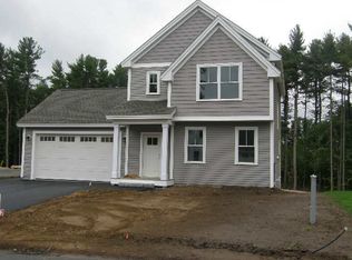 8 Adelaide Ave, Nashua, NH 03064