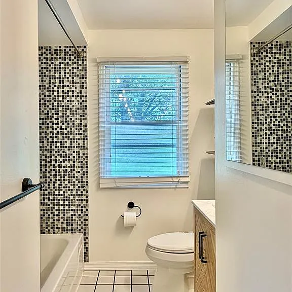 306 Michelson Rd — Photo 20