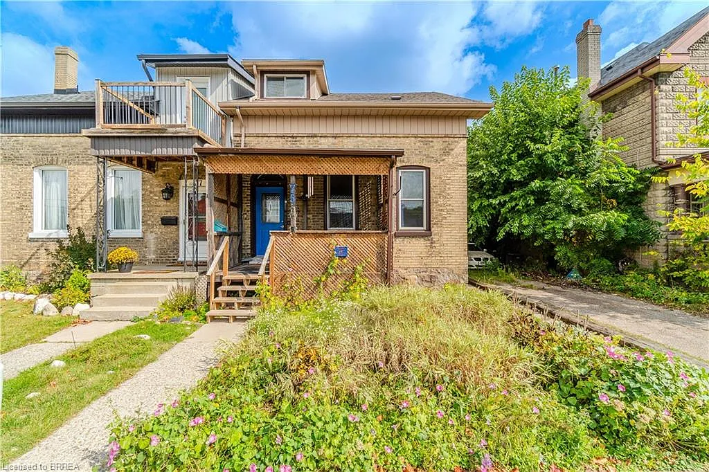 75 Willow St photo 1