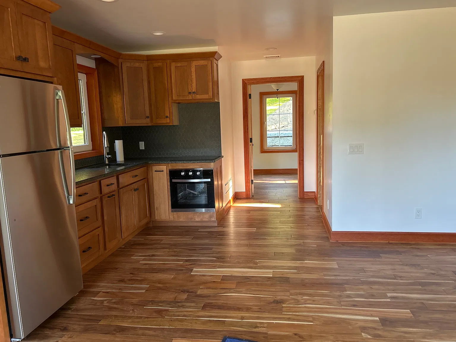 1 bed, 600 sqft, $2,000 — Photo 3