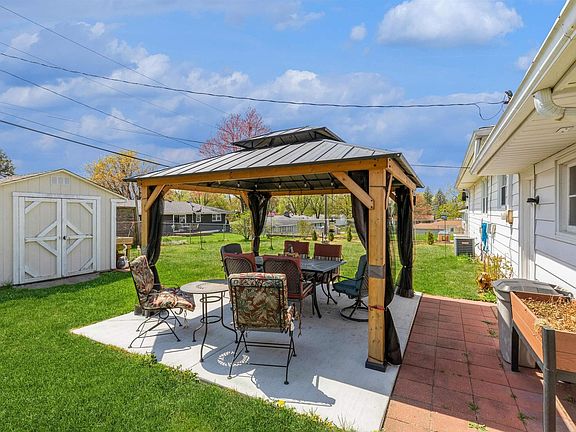 4th image of this home
