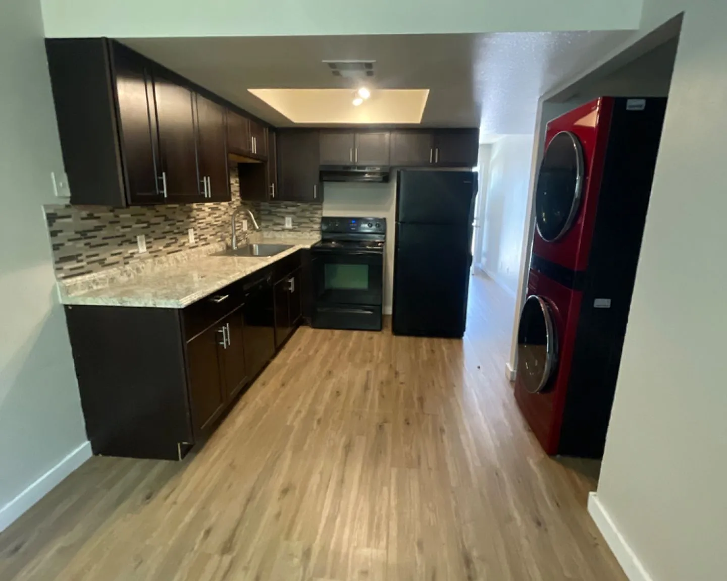Catalina Apartment Homes — Photo 2