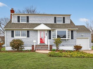 4072 Maywood Drive, Seaford, NY