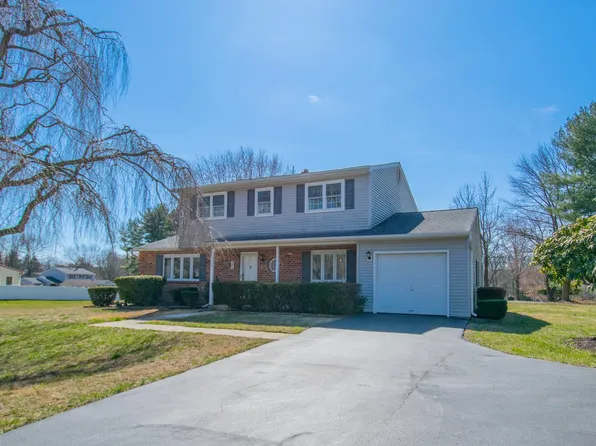 3804 Sharon Dr, Garnet Valley, PA 19060