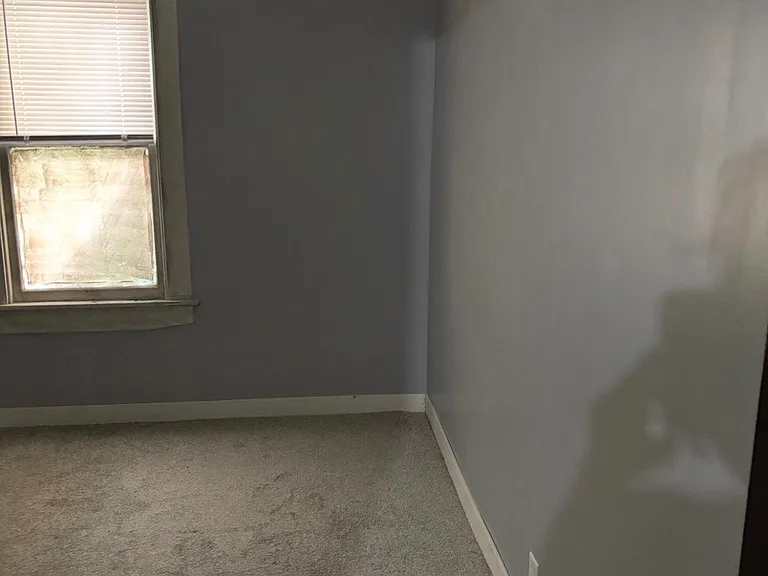 1365 E Walnut St — Photo 12