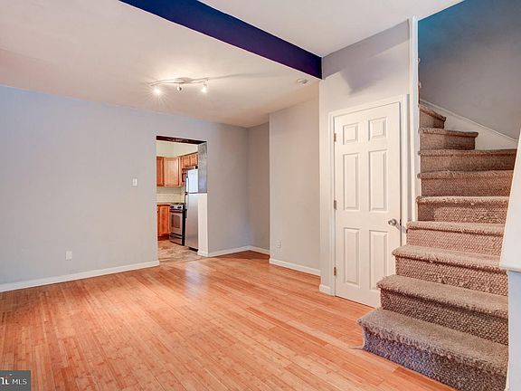 5th image of 351 W Master St