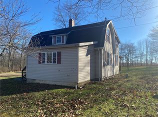 1106 Enterprise Rd, Grove City, PA 16127