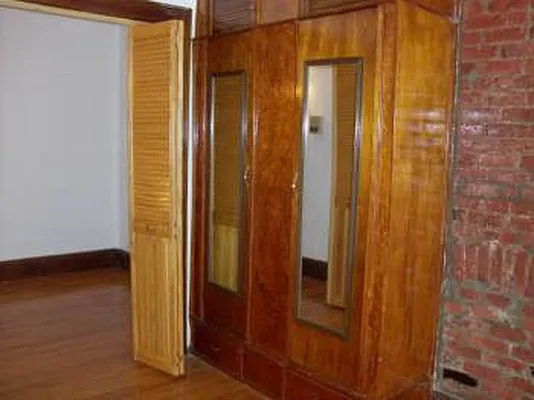 Rented by Washington Realty Corp. | media 32