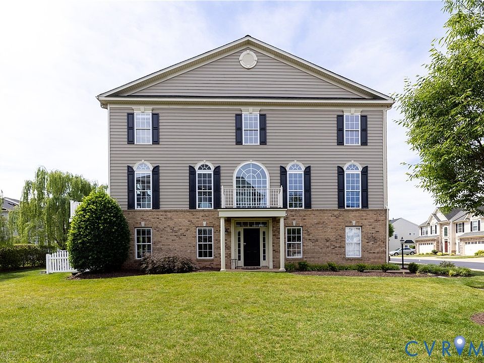 1st image of 2816 Murano Way