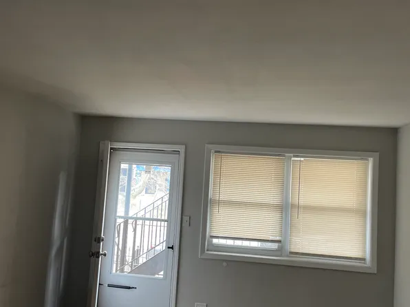 1340 W Pratt Blvd, Chicago, IL 60626