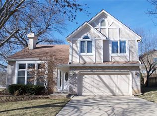 4990 Summit St, Shawnee, KS 66216