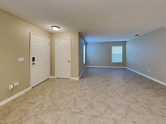 4th image of 873 Belhaven Dr