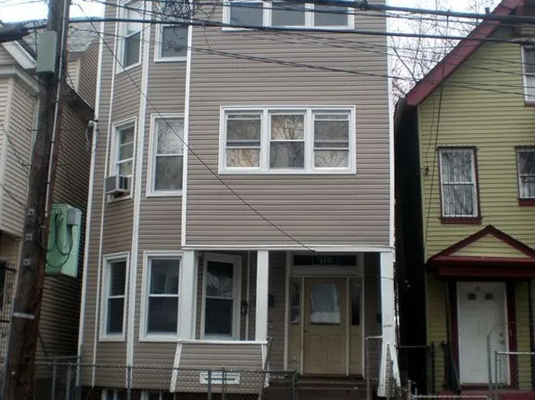 310 7th Ave W, Newark, NJ 07107