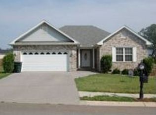 1184 Flat Stone Dr, Gallatin, TN 37066