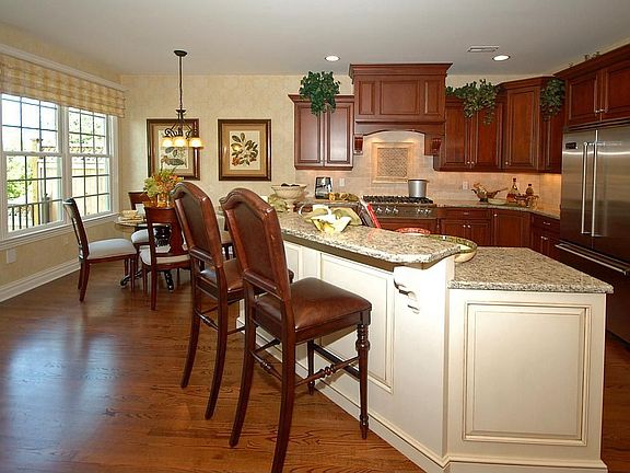 Breakfast Room