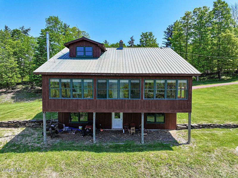 4th image of 1710 Truthville Road