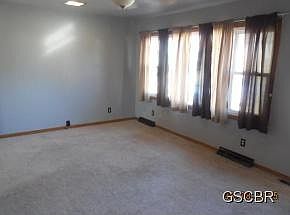 5th image of 109 Pine St